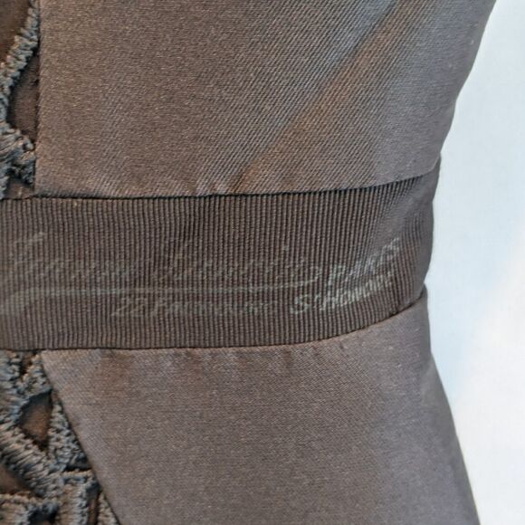 Artisan LANVIN logo Lace silk dress size 2 (34) BNWT w plunging V at the back - Picture 11 of 12